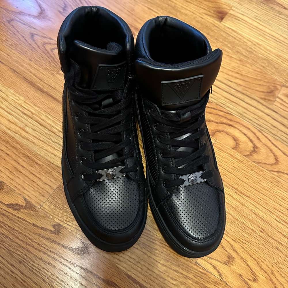 Guess hightop shoes size 8.5